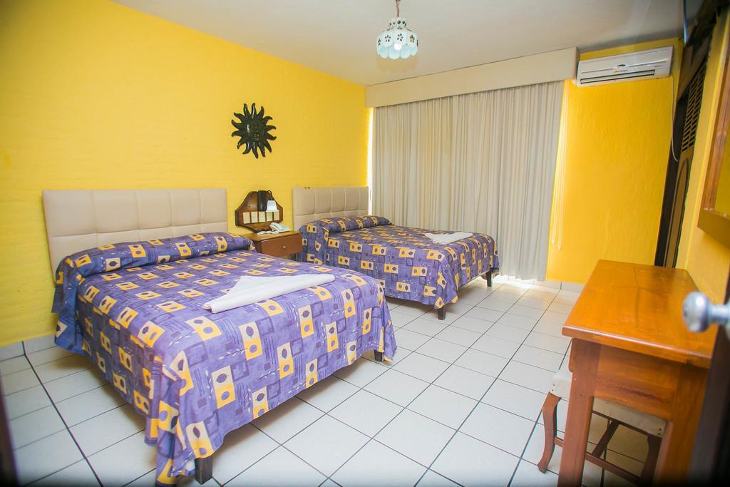 Hotel Estancia San Carlos Guayabitos رينكون دي غوايابيتوس المظهر الخارجي الصورة