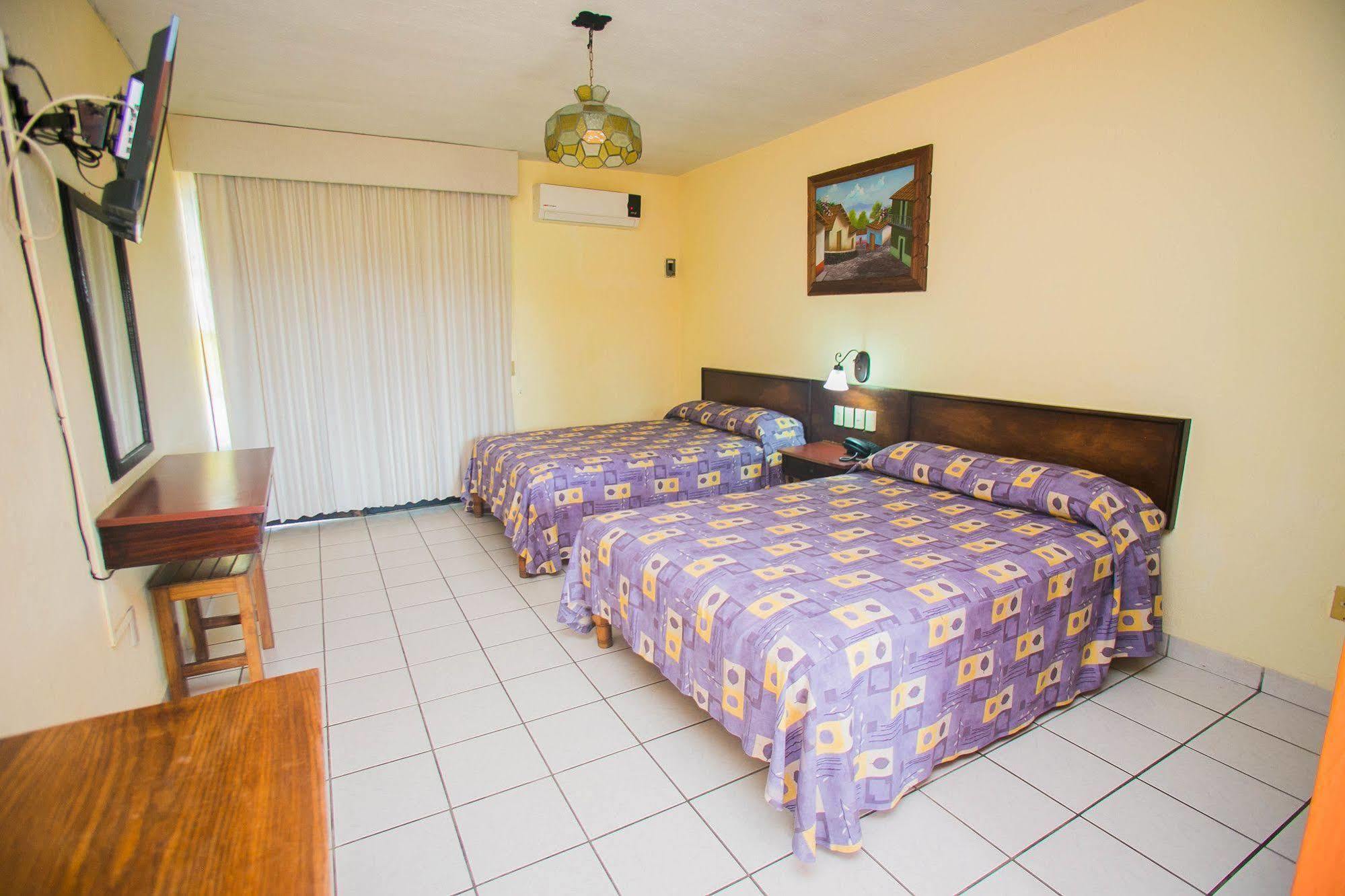 Hotel Estancia San Carlos Guayabitos رينكون دي غوايابيتوس المظهر الخارجي الصورة