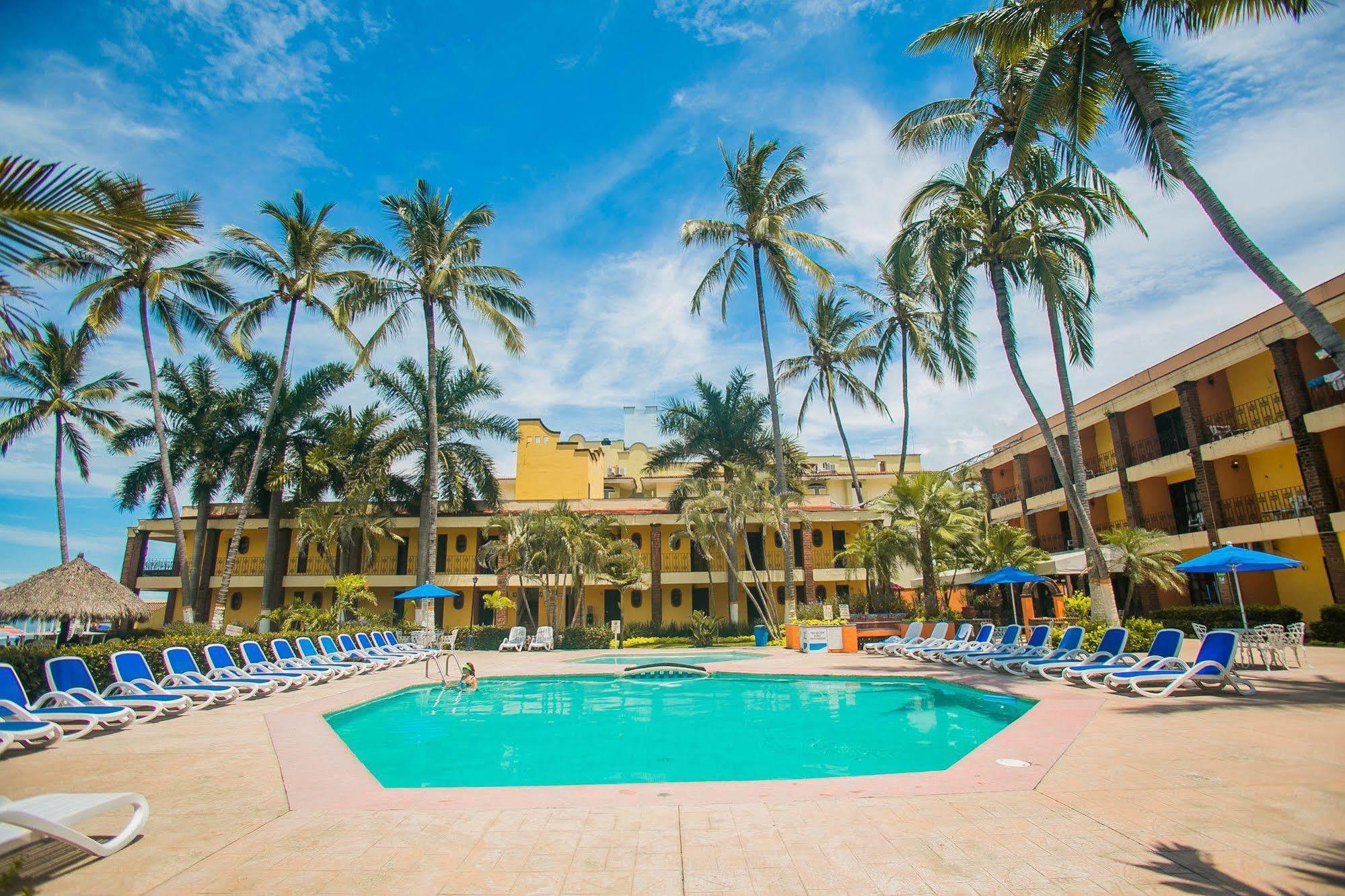 Hotel Estancia San Carlos Guayabitos رينكون دي غوايابيتوس المظهر الخارجي الصورة